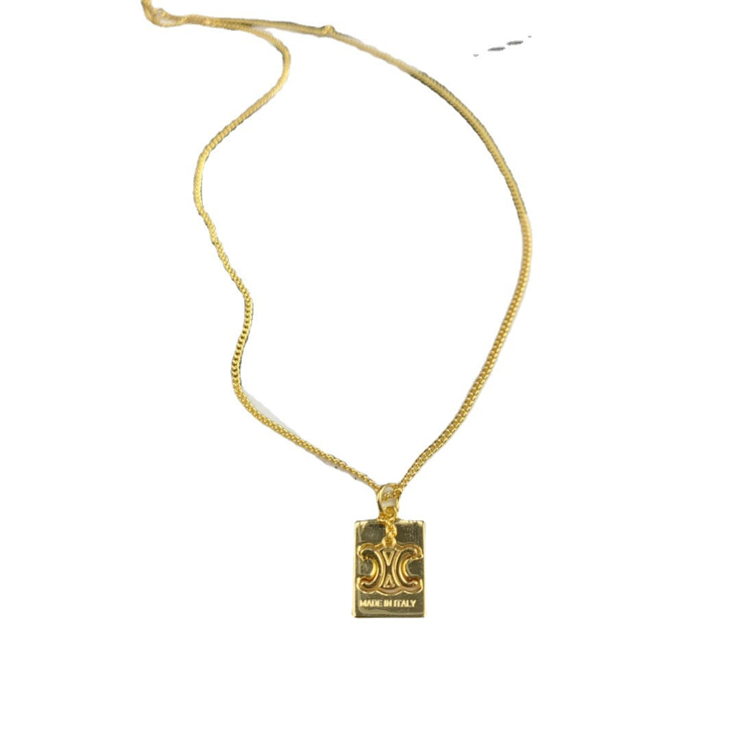 CEL风22新款凯旋门镂空方块项链女高级感光面黄铜镀24K方牌锁骨链