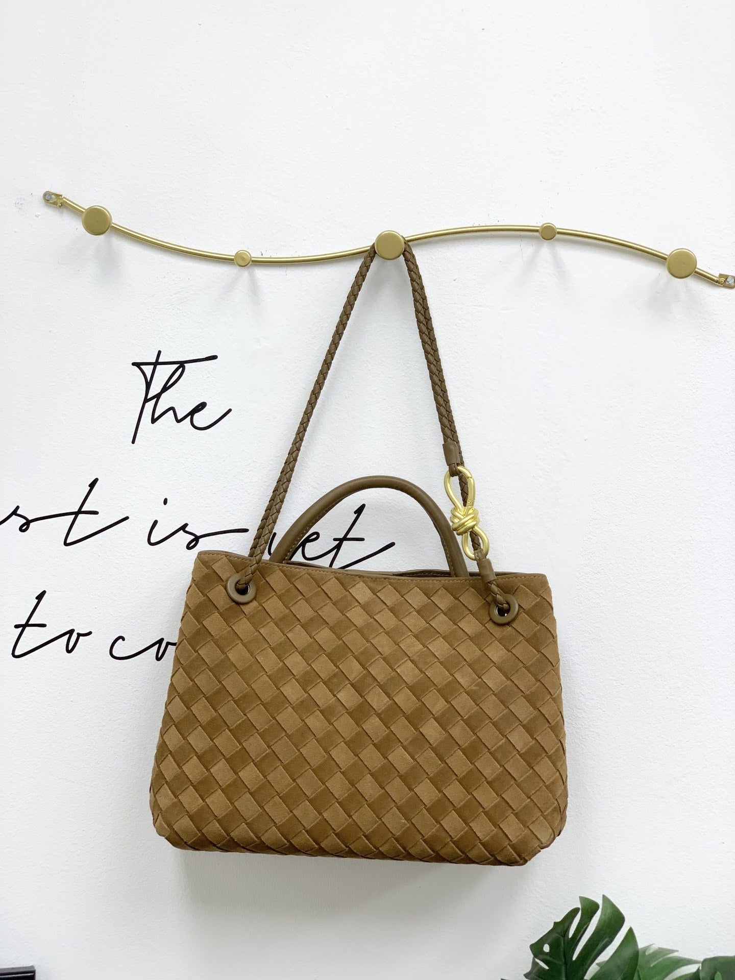 2024新款麂皮绒高级编织蝴蝶结金属绳扣手提斜挎单肩腋下工厂直销