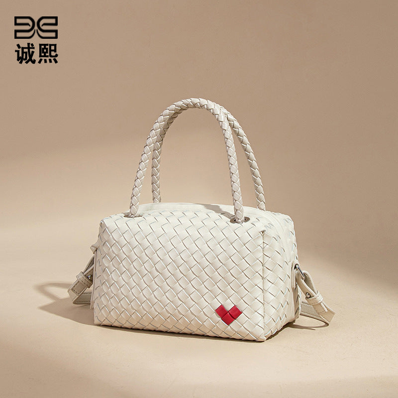 2025时尚新款爱心编织枕头包休闲波士顿手提女包大容量单肩斜跨包