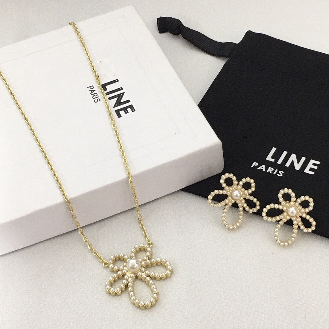 赛家新款镂空花瓣珍珠耳钉珍珠花朵耳环项链女气质优雅日韩风耳饰