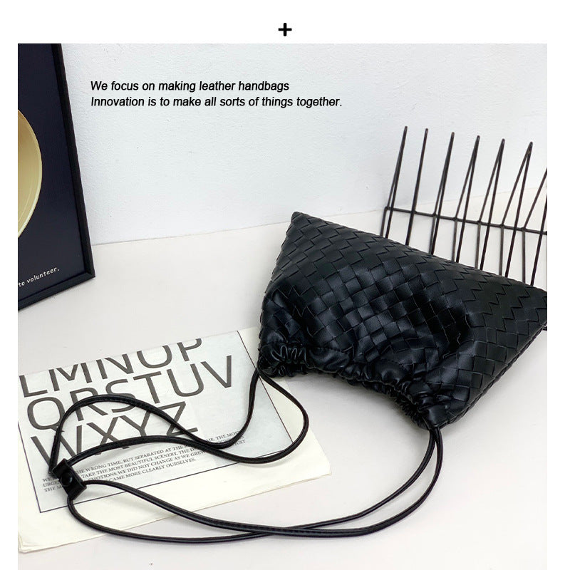 外贸包羊皮编织垃圾袋手拿包抽绳福袋包百搭大容量单肩斜挎包包女