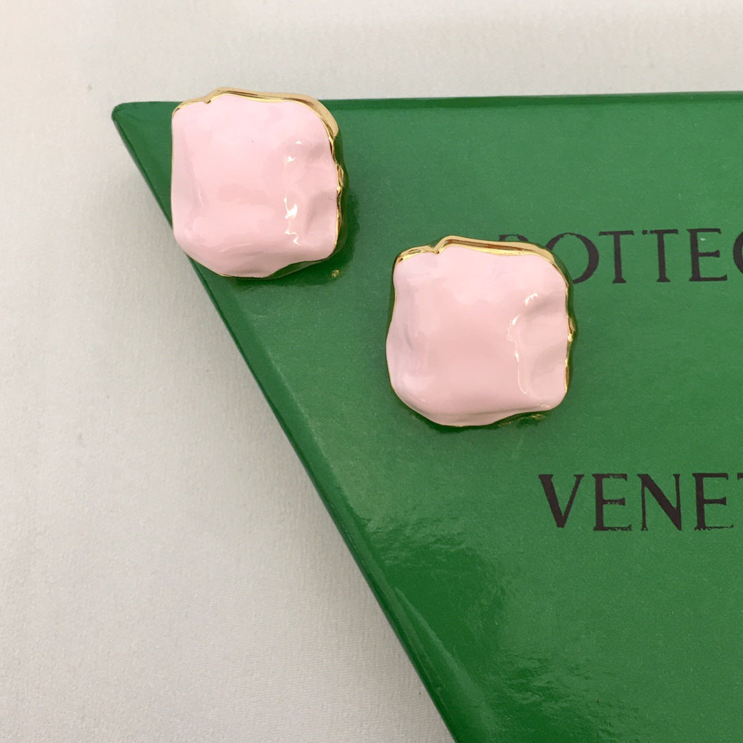 BV家21新款方形几何形珐琅耳钉女高级感气质粉色白色棉花糖耳环