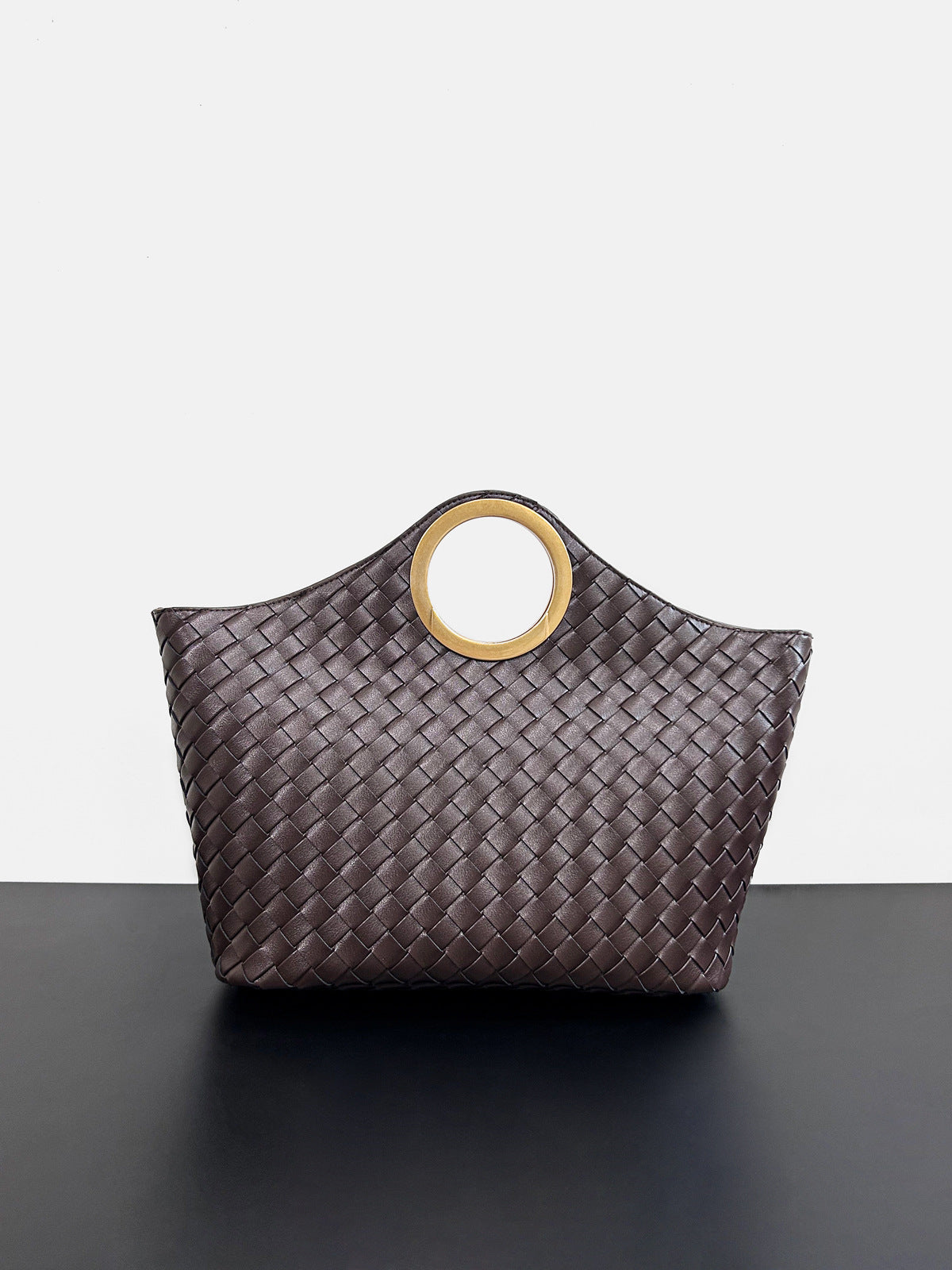 圆环手提包高级感菜篮子水桶包新款牛皮时尚通勤托特包斜挎肩包包