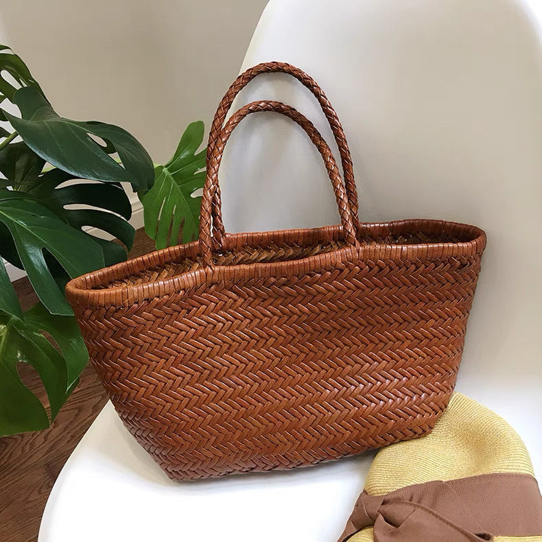 衣矜苑法式菜篮子包牛皮手工编织包女拍照小众真皮海边度假手提包