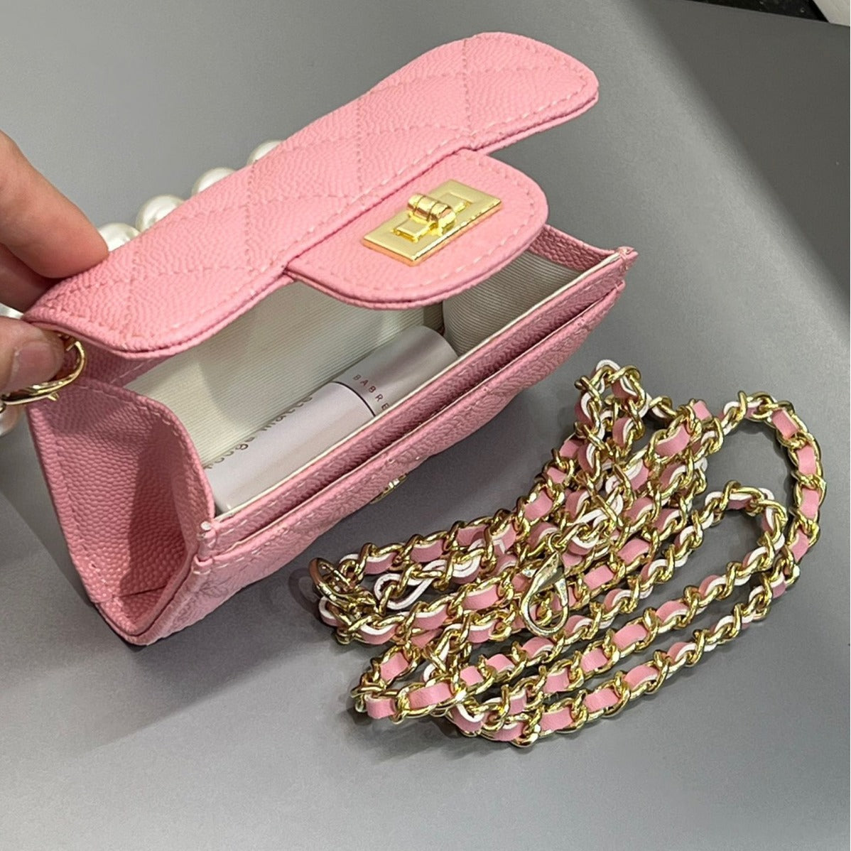 经典百搭港风口红包真皮鱼子酱菱格链条包高级小方包珍珠零钱包包