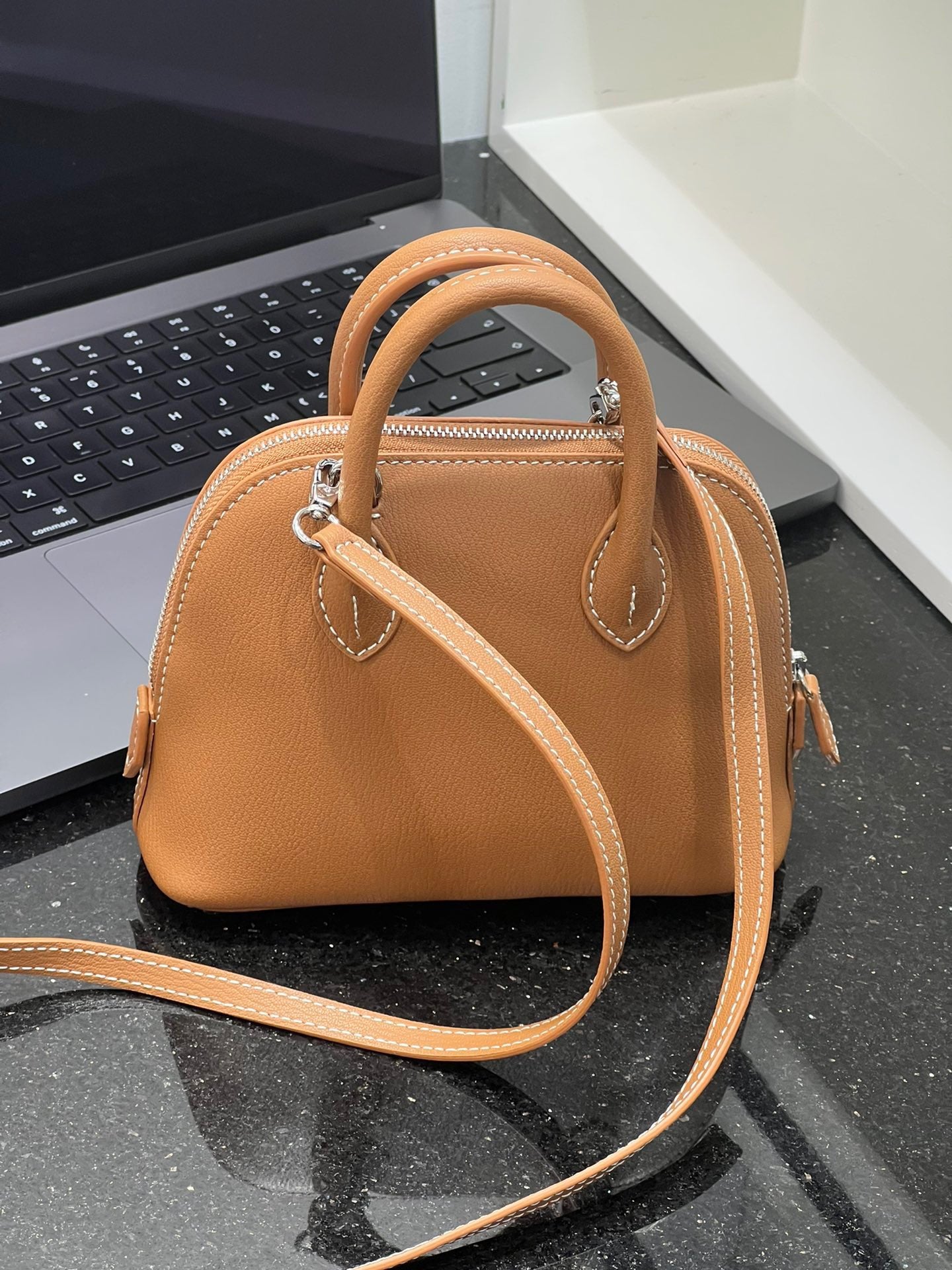 头层牛皮纯皮经典百搭时尚迷你手提小包贝壳包真皮单肩斜挎手机包