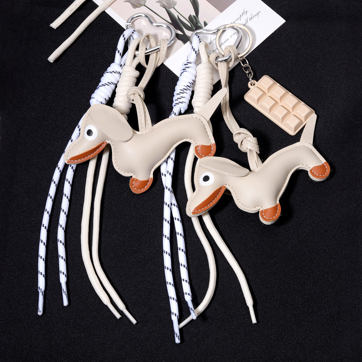 跨境热销腊肠狗钥匙扣高级感编织绳巧克力包包挂件狗狗钥匙扣