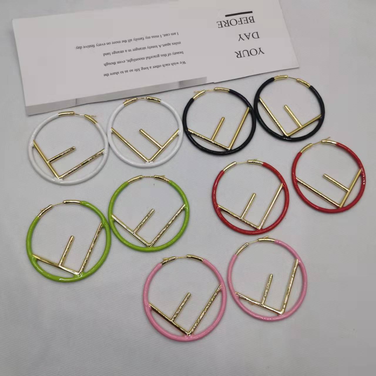 芬家21新款F珐琅大耳环高级感气质彩色耳扣欧美风圆圈字母大耳圈
