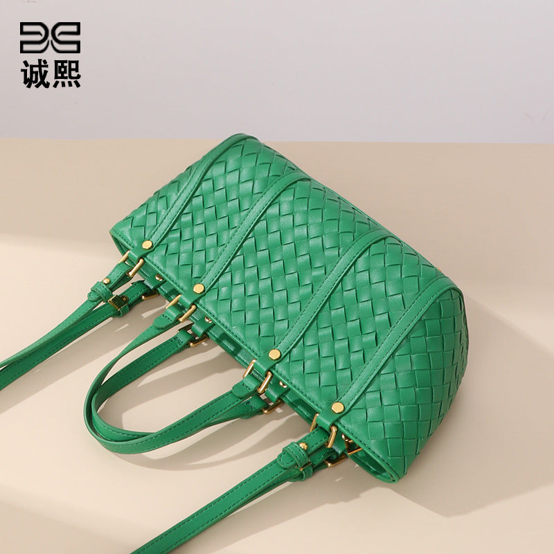 跨境新款编织手提包女士韩版大容量单肩腋下包简约质感潮流斜挎包