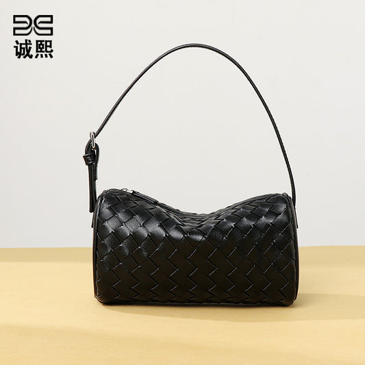 迷你新款手工编织女包轻便百搭手提圆筒相机包单肩斜挎腋下枕头包