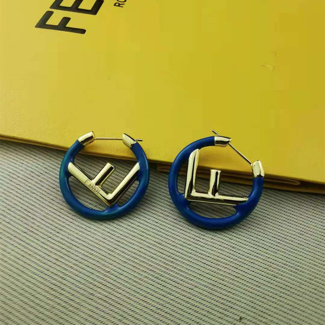 芬家F耳环女珐琅彩色欧美简约小众CHIC高级感ins百搭耳坠字母耳圈