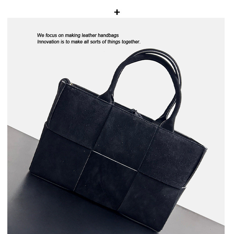 2024新款磨砂皮手工编织女款手提包大容量托特包购物袋单肩字母包