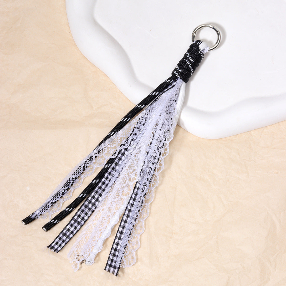 DIY欧美波西米亚风涤纶纯手工编织钥匙扣包包挂件批发跨境亚马逊