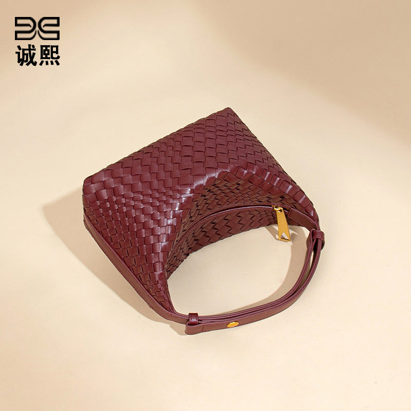 工厂定制贴标logo手拎饭盒吧时尚手工编织女包清新休闲单肩腋下包