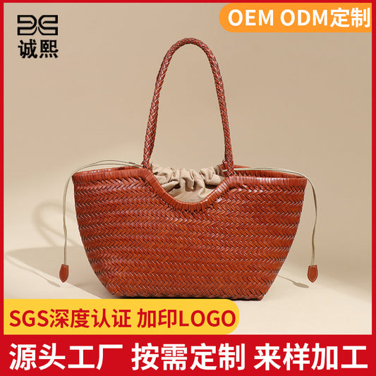 工厂定制真皮手提女包高级感单肩大容量托特包复古休闲百搭腋下包