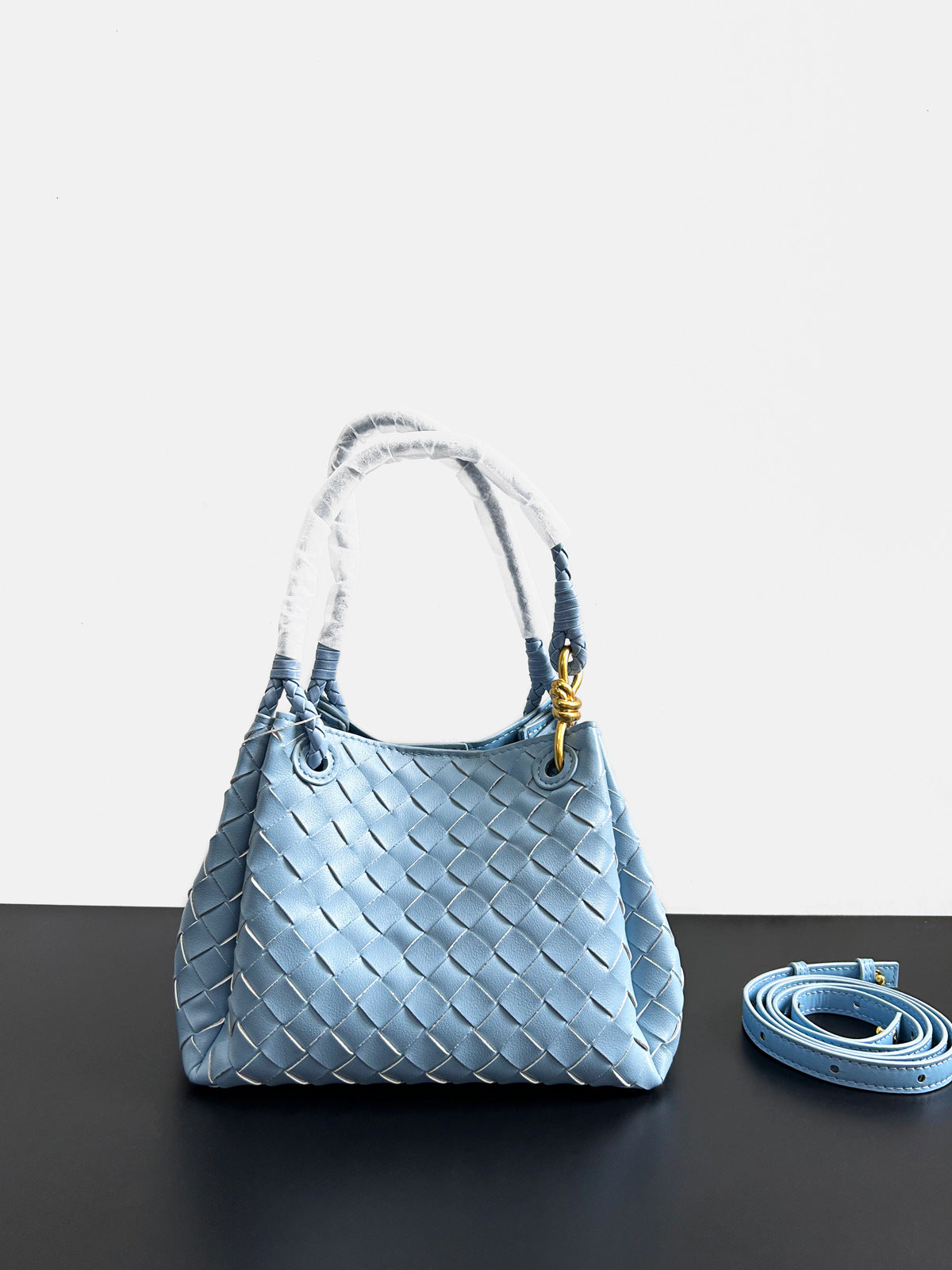 2024新款真皮编织降落伞包舒淇同款手提菜篮子大容量牛皮水桶包