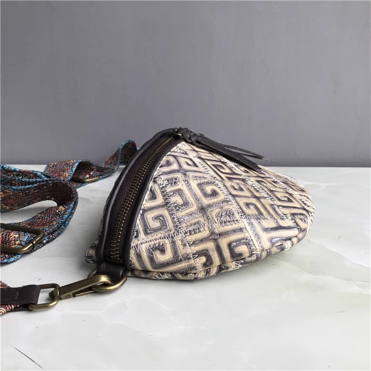 出口法国外贸真皮复古胸包欧美时尚百搭斜跨包腰包女酷包直播代发