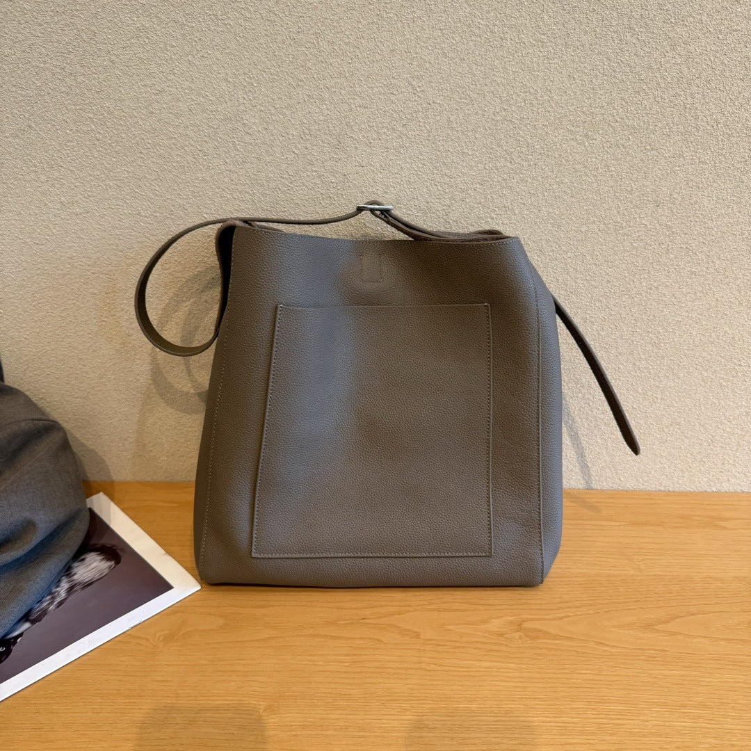 感大包包2024新款潮女包质感斜挎包大容量百搭通勤大气单肩包包