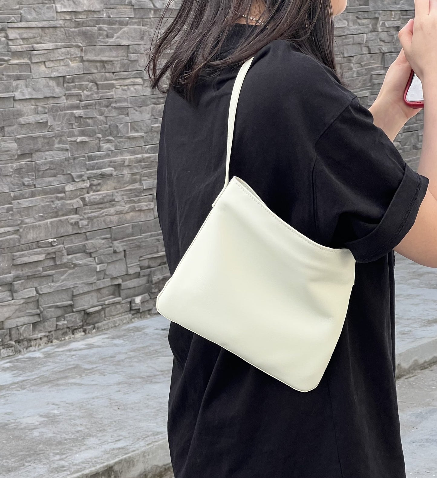 高级质感复古大容量包包女2025新款流行爆款斜挎包时尚单肩水桶包