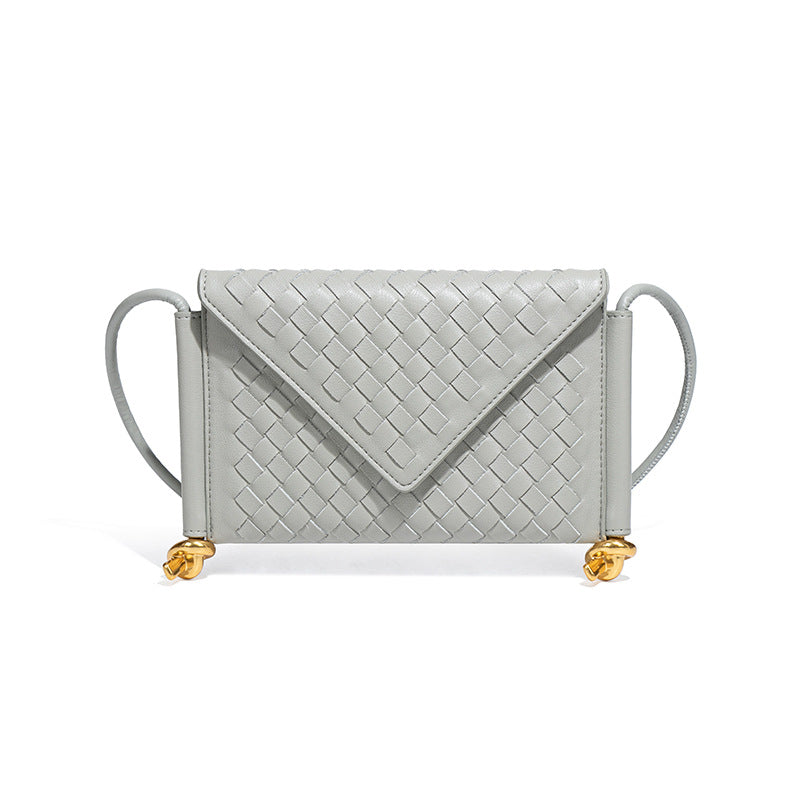 夏季洋气百搭编织女包简约休闲单肩斜跨邮差包新款潮流手拿信封包