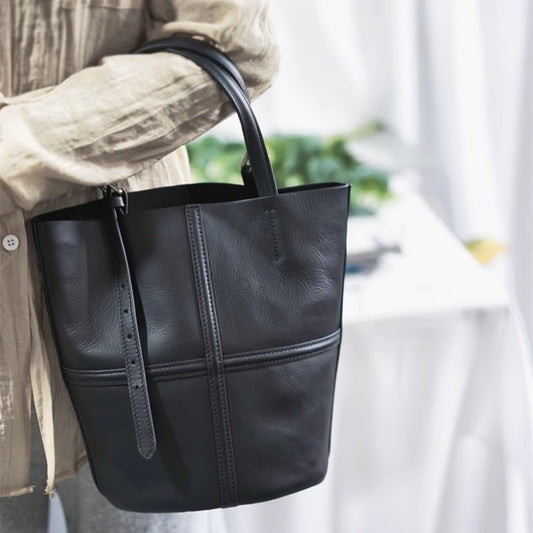 日韩慵懒水桶包女真皮单肩包时尚简约软皮上班通勤大容量斜挎包包