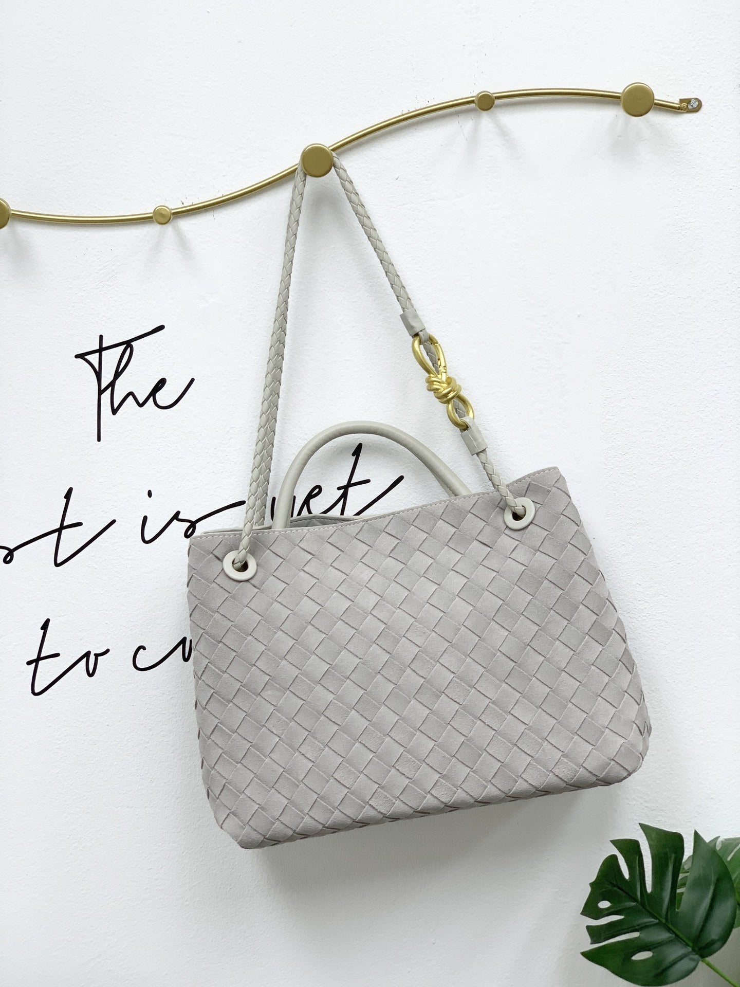 2024新款麂皮绒高级编织蝴蝶结金属绳扣手提斜挎单肩腋下工厂直销