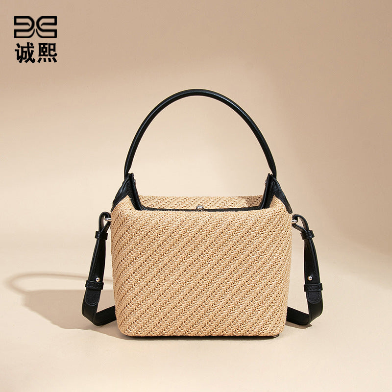 拉菲草女包2025夏季新款手提饭盒包简约单肩斜跨包休闲百搭草编包