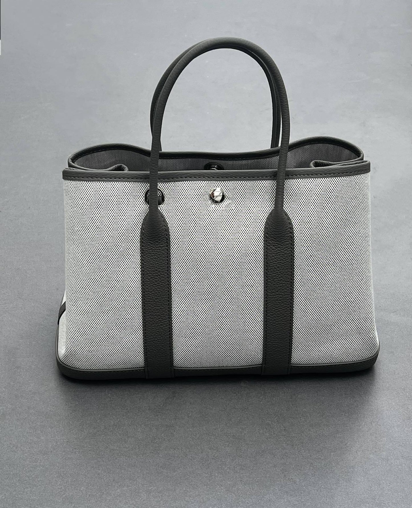 2025帆布女新款手提包时尚休闲通勤大容量头层牛皮撞色花园托特包