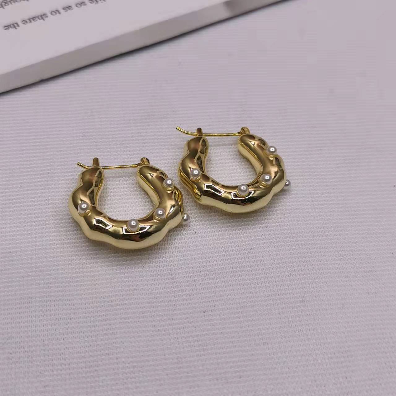 赛家21新款U形不规则耳环女珍珠光面高级感气质镀金几何形耳扣