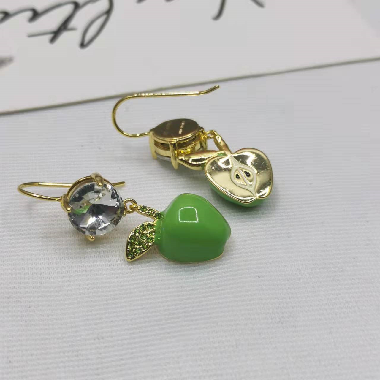 缪家21新款青苹果耳环仿水晶满钻耳钩高级感甜美气质青色水果耳饰