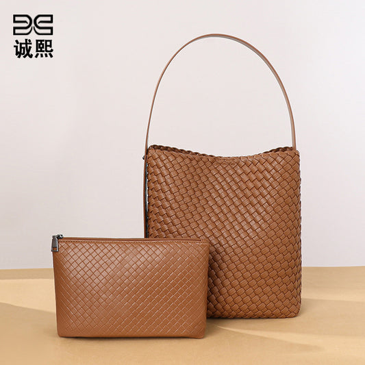 2025秋冬新款大容量水桶包编织女包单肩腋下包韩版潮流子母托特包