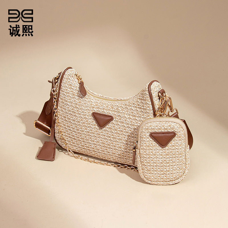 简约小清新斜挎沙滩包拉菲草两件套单肩腋下包时尚小众草编月牙包