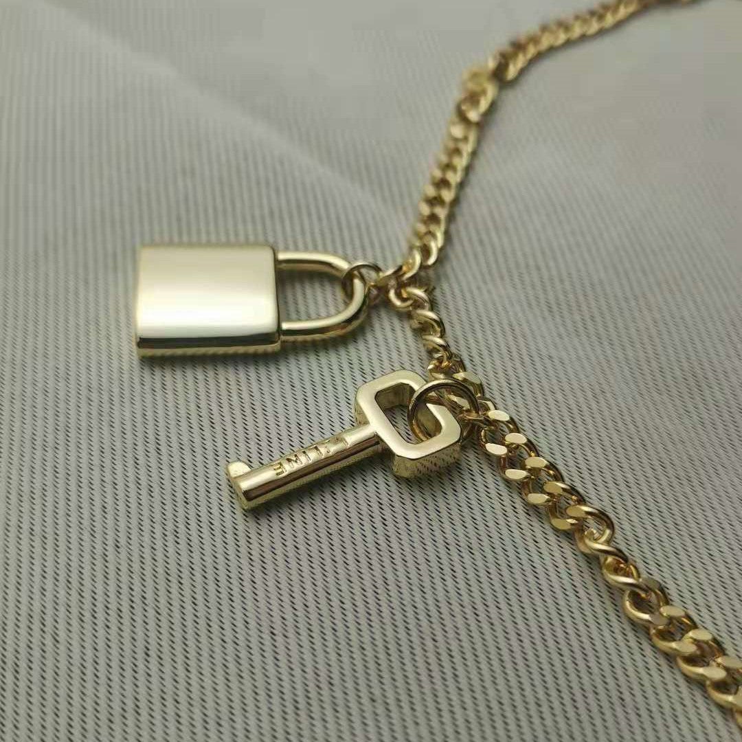 赛家新款锁头钥匙吊坠项链个性金色镀金朋克风高级感粗链条锁骨链