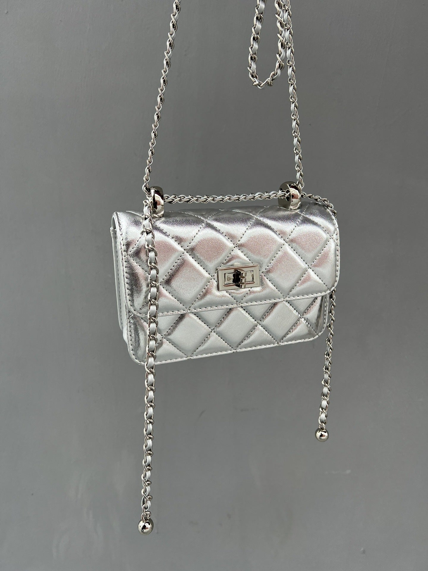 工厂直销小香风包包女2025新款小挎包迷你小香风菱格链条包银色包