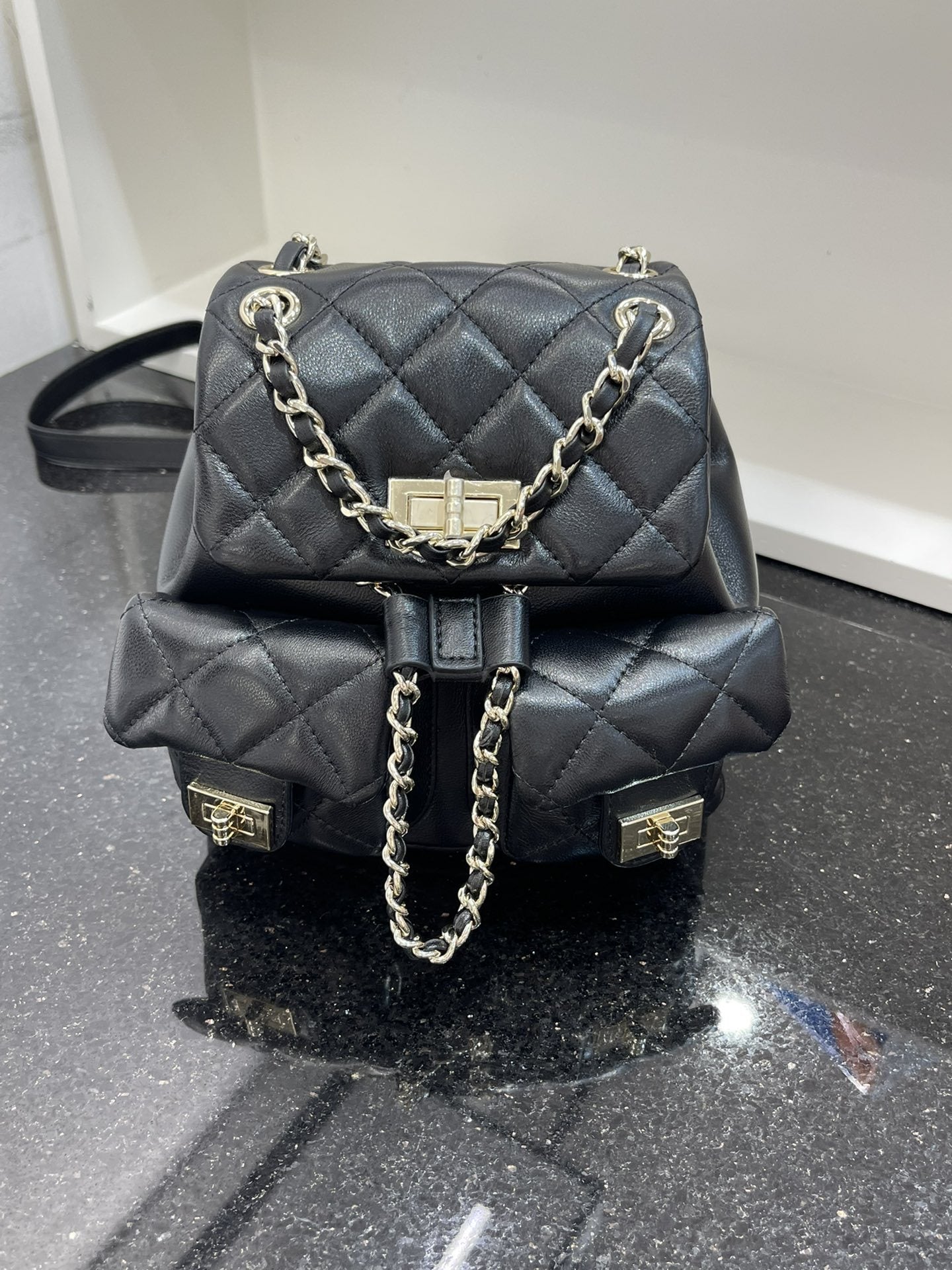 韩版时尚高级感双肩包女2025新款小香风菱格链条包小众双肩背包