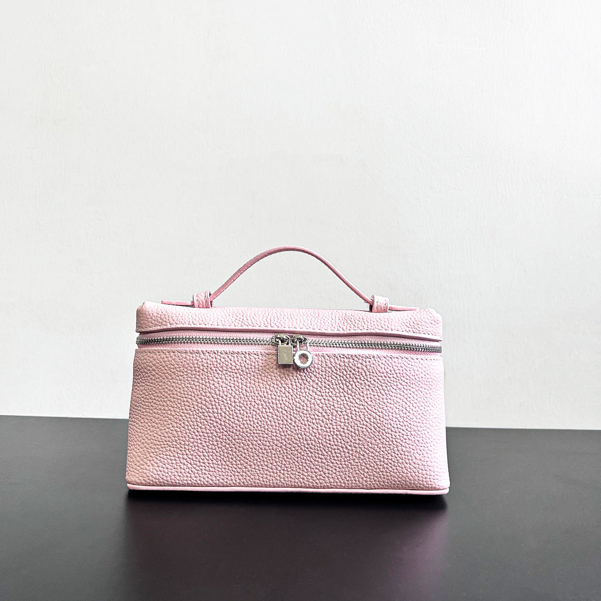 手拎单肩腋下包包女春夏2023新款小众设计高级感百搭通勤小斜挎包