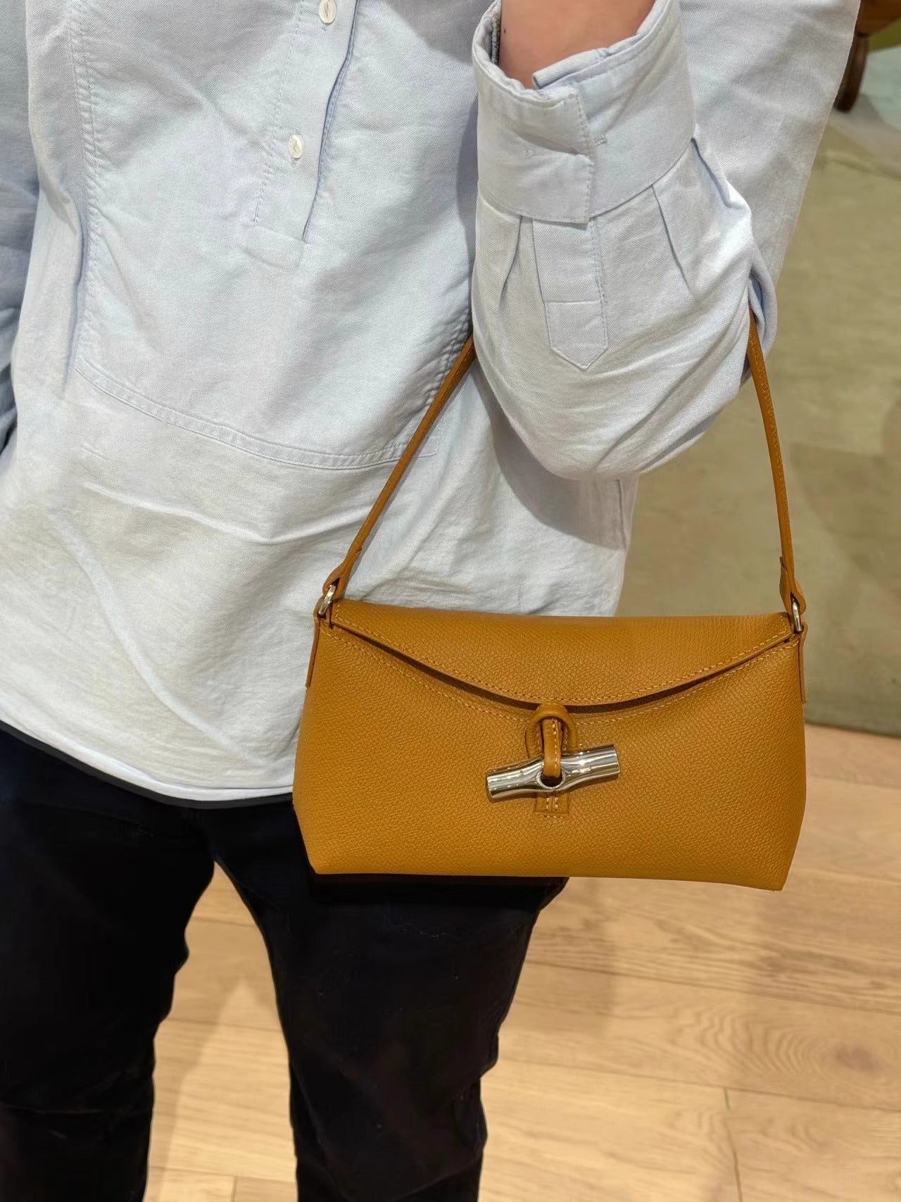 竹节腋下包竹节扣翻盖牛皮手提包时尚百搭hobo单肩包女 直播代发