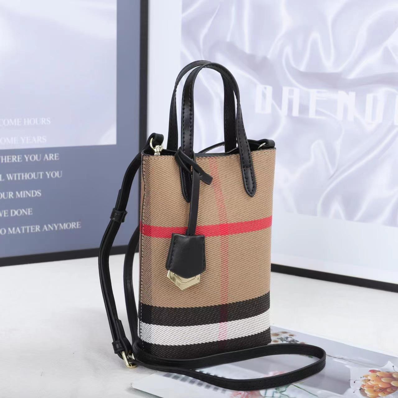 手机包女网红美拉德 轻便手提斜挎包超火放装小包包迷你高端秋冬