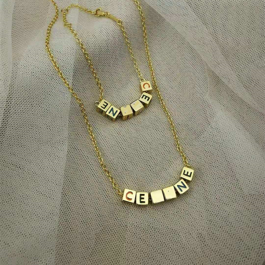 赛家新款字母方块项链手链女高级感时尚气质celi骰子锁骨链手链