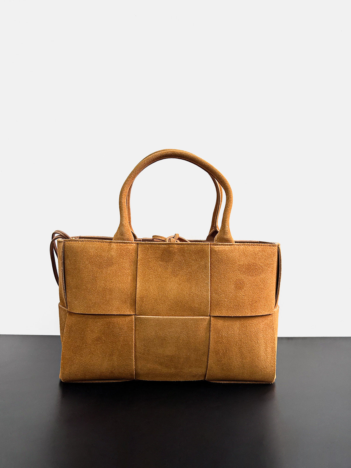 2024新款磨砂皮手工编织女款手提包大容量托特包购物袋单肩字母包