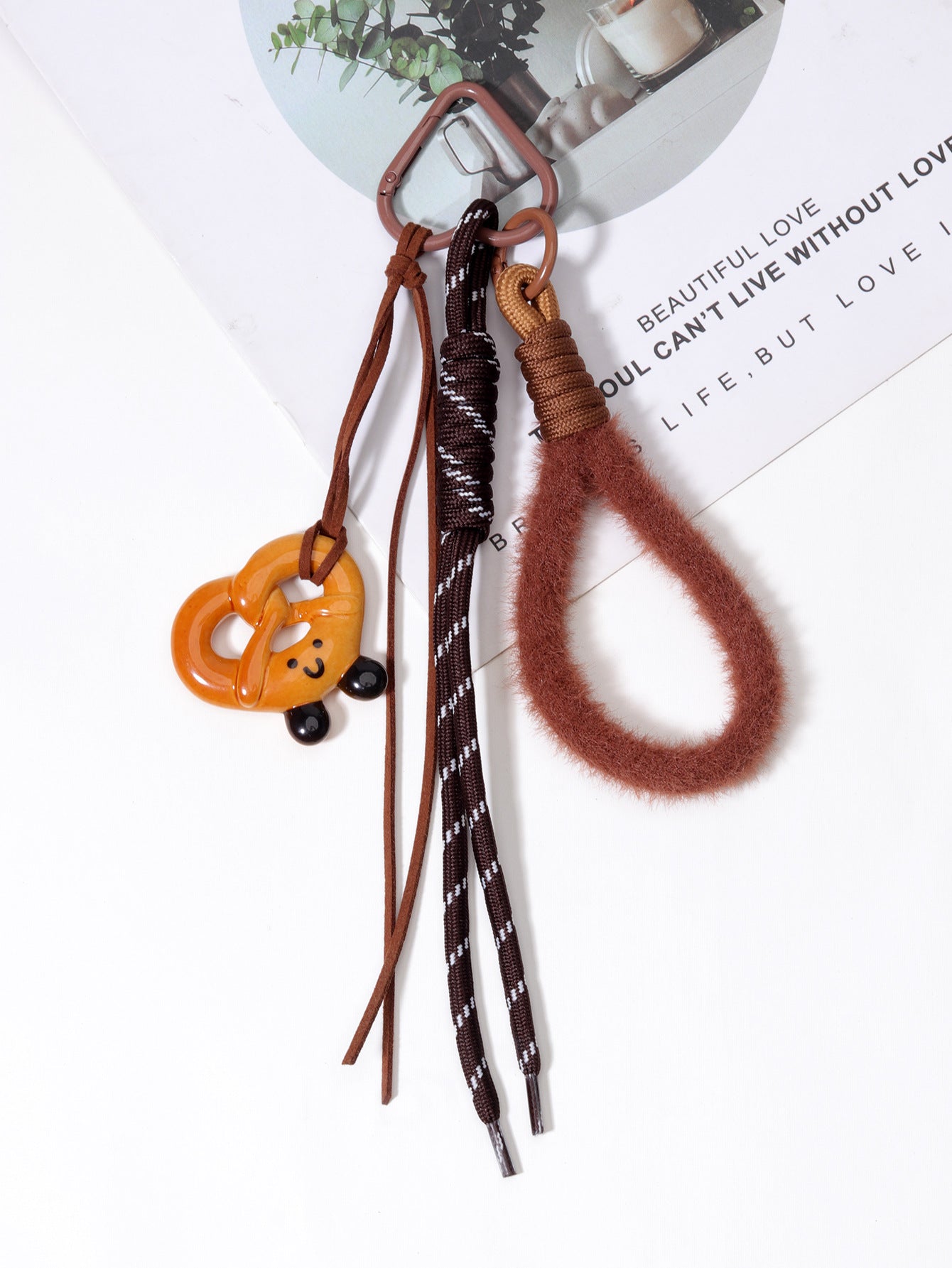 miu风碱水面包钥匙扣秋冬美拉德系可爱面包挂件学生情侣书包装饰