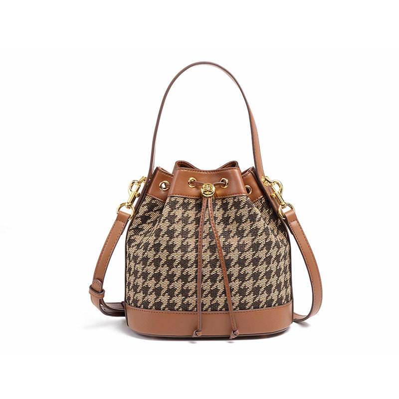 跨境新款高级感时尚单肩斜挎包小众千鸟格水桶包复古大容量手拎包
