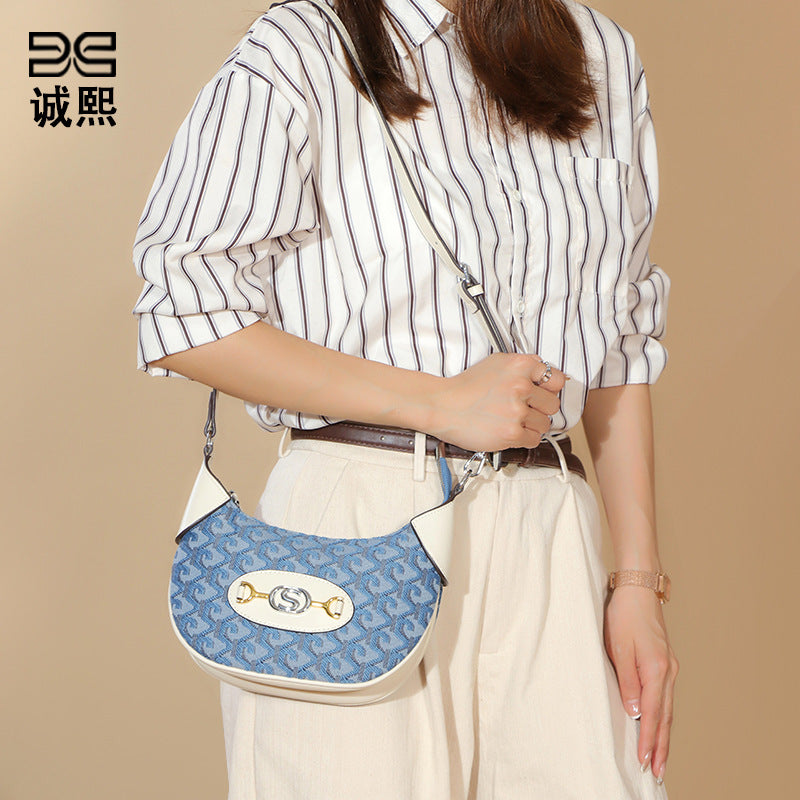 网红同款月牙包高级感小众初春新款豌豆包潮流百搭质感女士单肩包