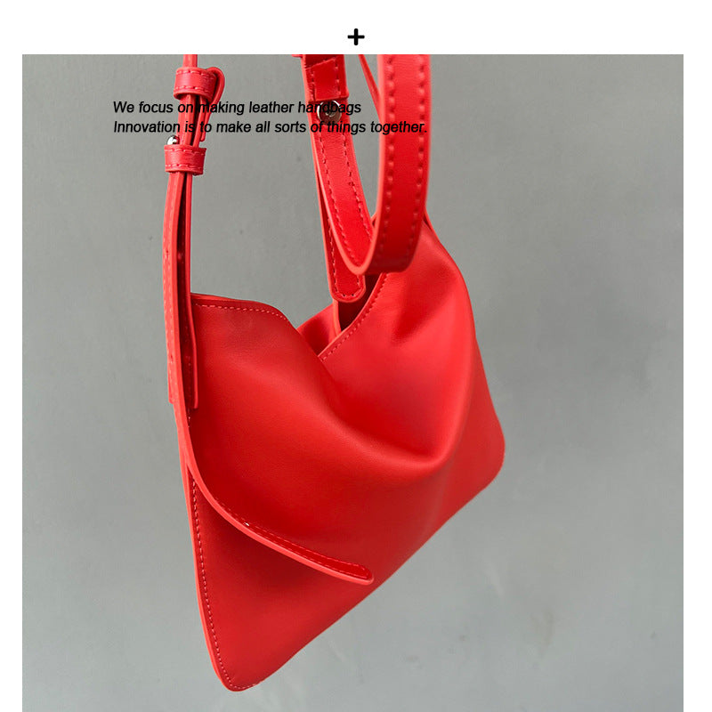 高级质感复古大容量包包女2025新款流行爆款斜挎包时尚单肩水桶包