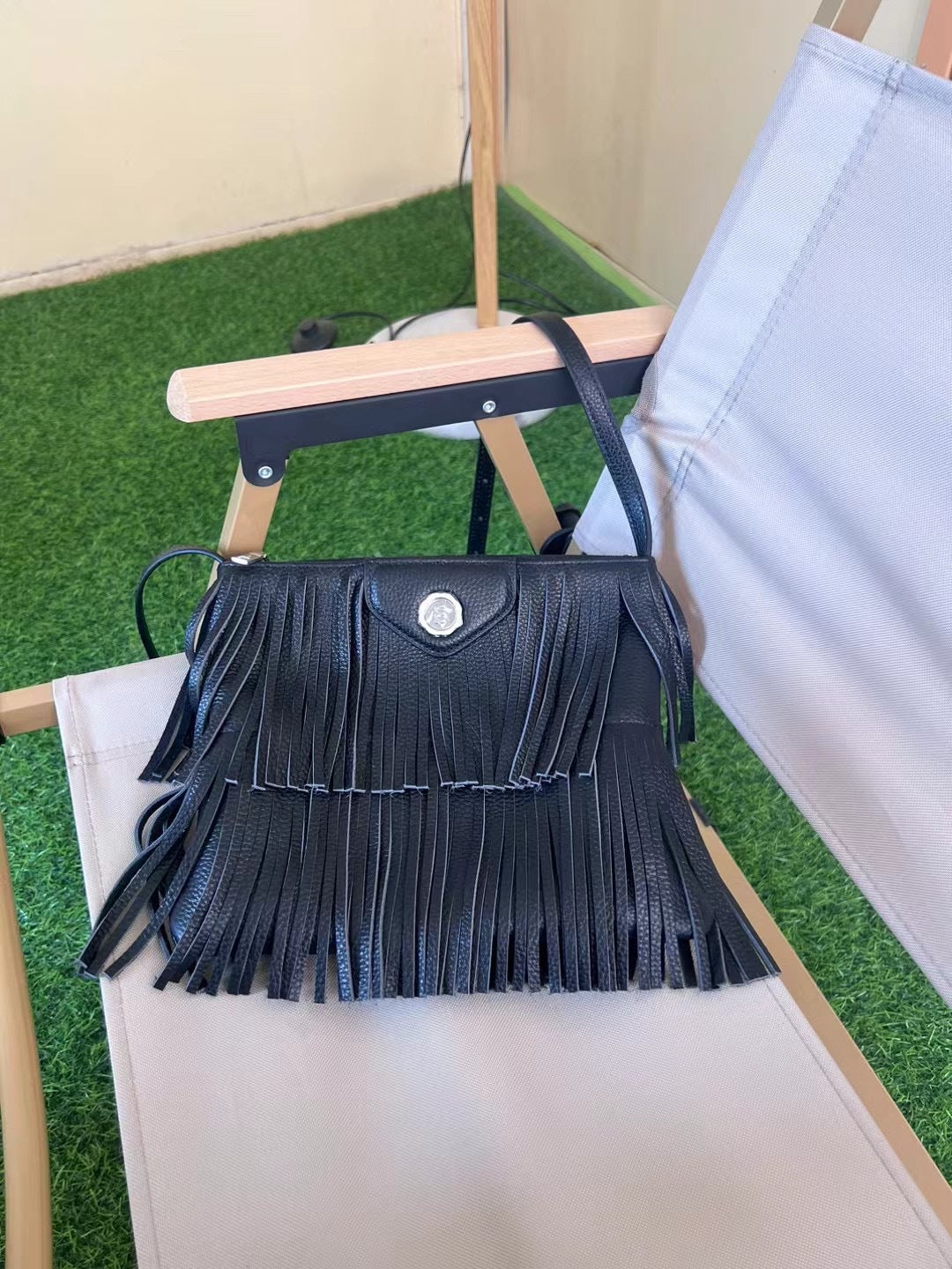 今年流行包包女2023新款潮百搭质感复古流苏包女斜挎包小众设计感