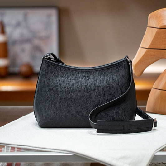 潮牌2025复古真皮包小众设计简约百搭单肩包头层牛皮气质斜挎女包