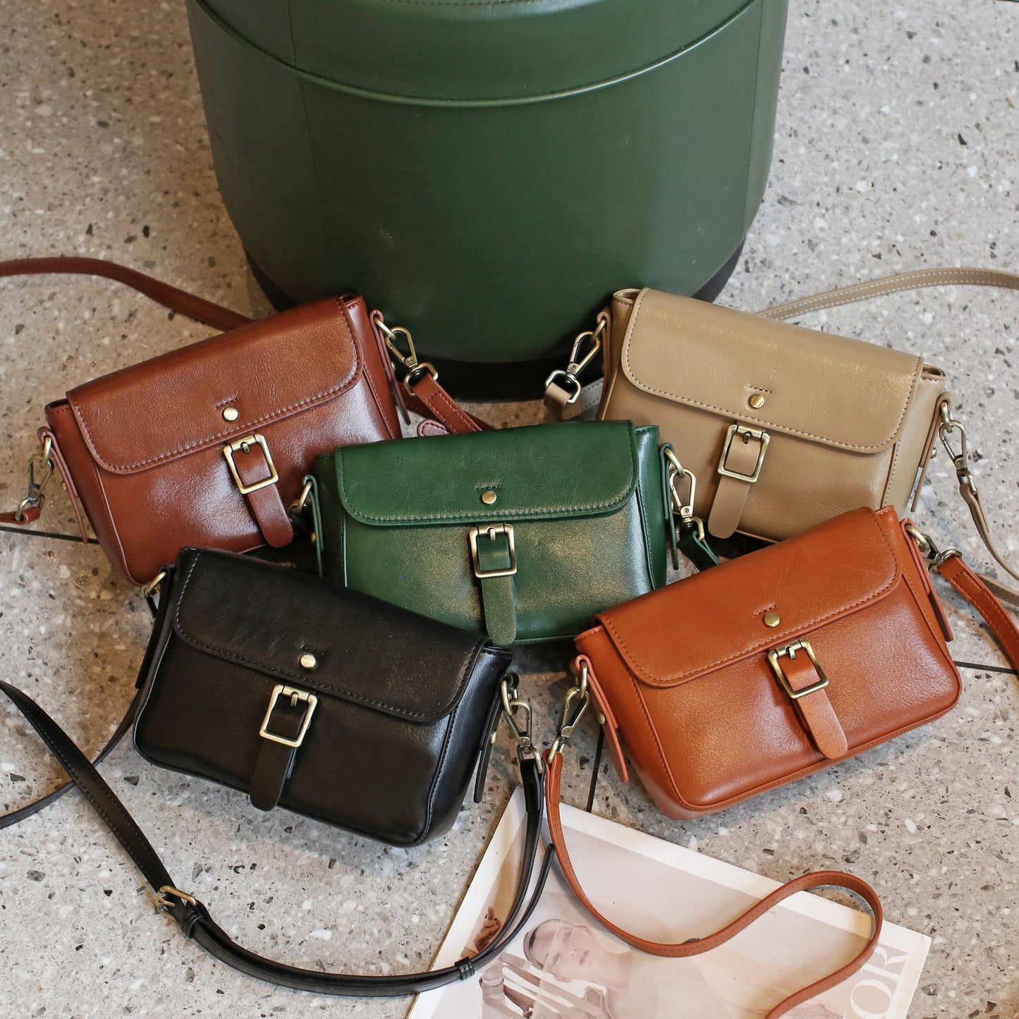 植鞣皮女包2023新款时尚邮差包复古单肩小包包头层牛皮斜挎包