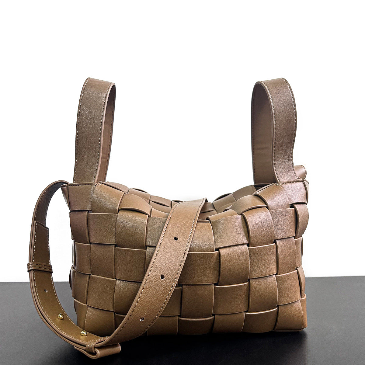 包包女包手工编织头层牛皮高档优雅时尚大容量通勤外出手提单肩包