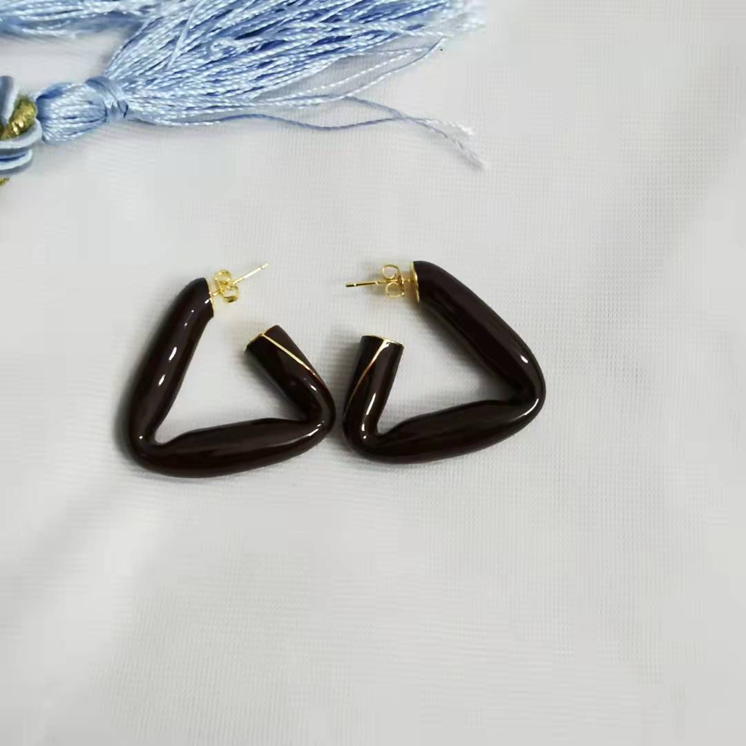 BV家21新款三角几何形珐琅耳钉女高级感重工不规则银针滴釉耳环