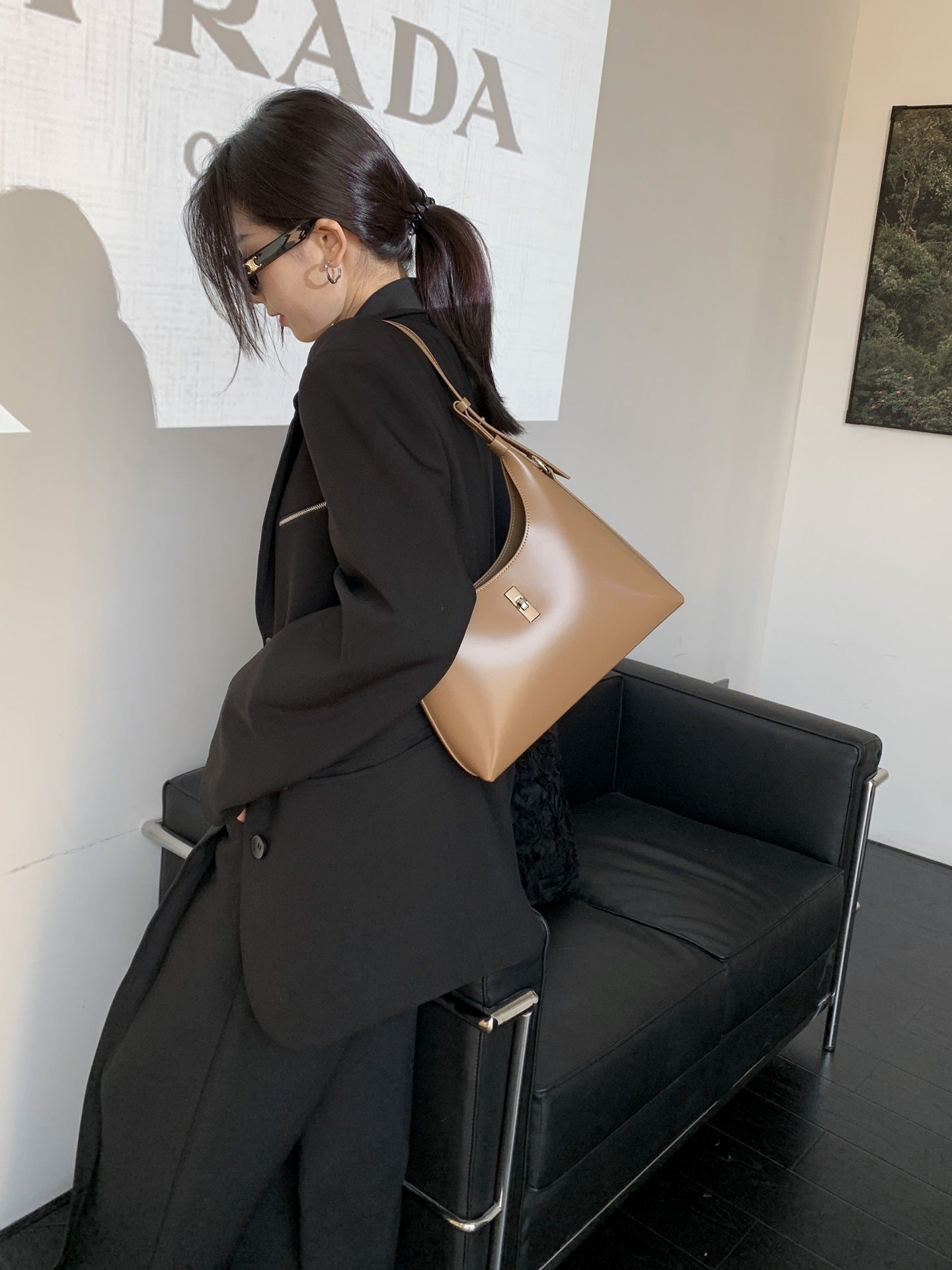 复古法棍包腋下包新月包百搭手提斜挎包包女树膏油蜡皮质细腻柔滑